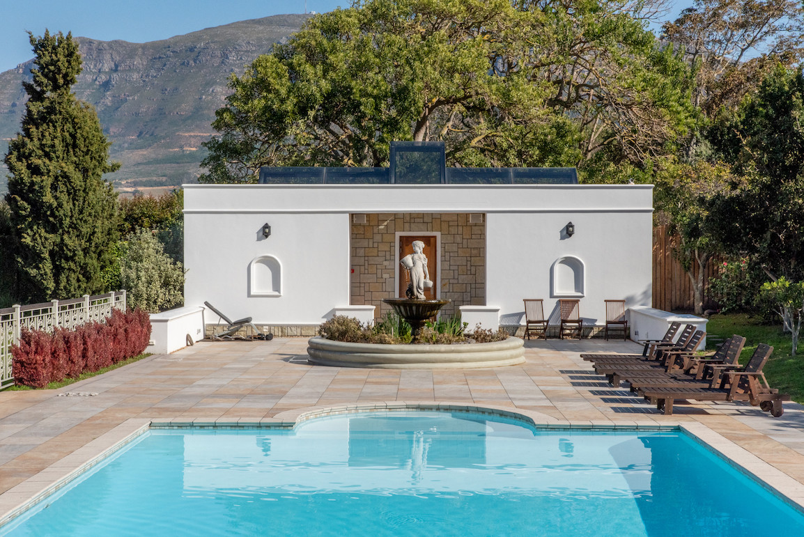 Randburg Behind Pool
